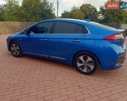 Синий Хендай Ioniq, объемом двигателя 0 л и пробегом 84 тыс. км за 12950 $, фото 70 на Automoto.ua