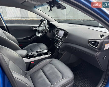 Синий Хендай Ioniq, объемом двигателя 0 л и пробегом 90 тыс. км за 13000 $, фото 13 на Automoto.ua