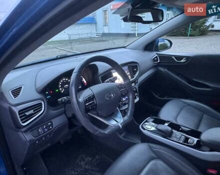 Синий Хендай Ioniq, объемом двигателя 0 л и пробегом 81 тыс. км за 13000 $, фото 40 на Automoto.ua