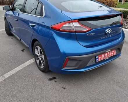 Синий Хендай Ioniq, объемом двигателя 0 л и пробегом 107 тыс. км за 11999 $, фото 8 на Automoto.ua