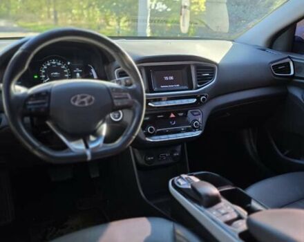 Синій Хендай Ioniq, об'ємом двигуна 0 л та пробігом 120 тис. км за 11800 $, фото 18 на Automoto.ua