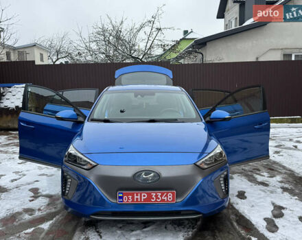 Синий Хендай Ioniq, объемом двигателя 0 л и пробегом 97 тыс. км за 10999 $, фото 22 на Automoto.ua
