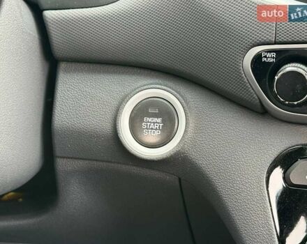 Синій Хендай Ioniq, об'ємом двигуна 1.58 л та пробігом 177 тис. км за 12990 $, фото 32 на Automoto.ua