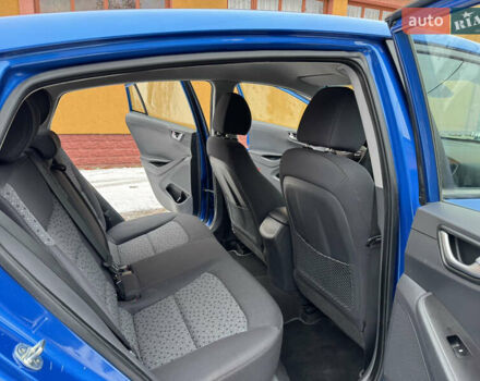 Синий Хендай Ioniq, объемом двигателя 0 л и пробегом 97 тыс. км за 10999 $, фото 17 на Automoto.ua