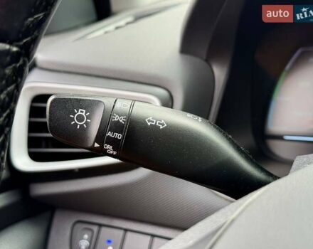 Синій Хендай Ioniq, об'ємом двигуна 1.58 л та пробігом 177 тис. км за 12990 $, фото 38 на Automoto.ua