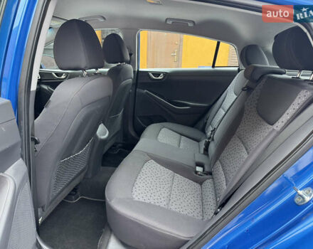 Синій Хендай Ioniq, об'ємом двигуна 0 л та пробігом 97 тис. км за 10999 $, фото 15 на Automoto.ua