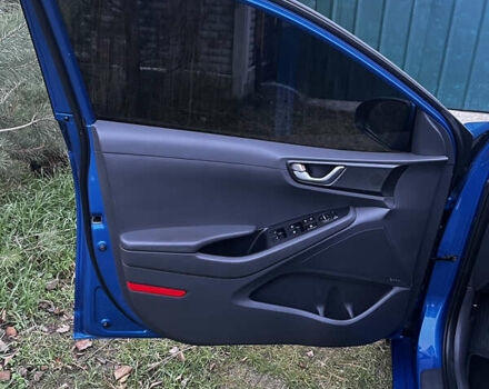 Синий Хендай Ioniq, объемом двигателя 0 л и пробегом 125 тыс. км за 14000 $, фото 17 на Automoto.ua