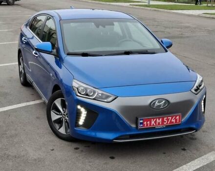 Синий Хендай Ioniq, объемом двигателя 0 л и пробегом 107 тыс. км за 11999 $, фото 2 на Automoto.ua