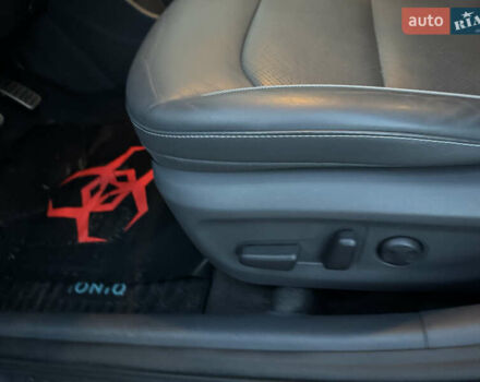 Синий Хендай Ioniq, объемом двигателя 0 л и пробегом 45 тыс. км за 13300 $, фото 24 на Automoto.ua