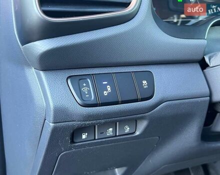 Синій Хендай Ioniq, об'ємом двигуна 0 л та пробігом 151 тис. км за 11490 $, фото 16 на Automoto.ua