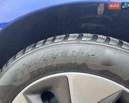 Синий Хендай Ioniq, объемом двигателя 0 л и пробегом 158 тыс. км за 12300 $, фото 18 на Automoto.ua