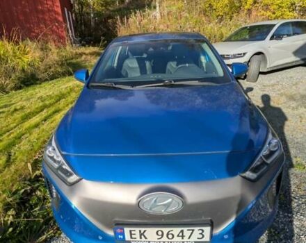 Синий Хендай Ioniq, объемом двигателя 0 л и пробегом 132 тыс. км за 13450 $, фото 7 на Automoto.ua
