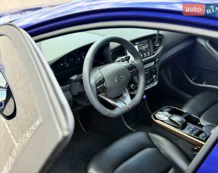 Синій Хендай Ioniq, об'ємом двигуна 0 л та пробігом 96 тис. км за 11000 $, фото 36 на Automoto.ua