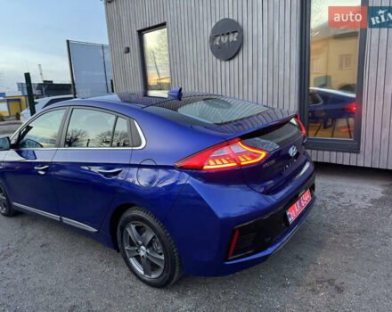 Синий Хендай Ioniq, объемом двигателя 0 л и пробегом 45 тыс. км за 13300 $, фото 6 на Automoto.ua