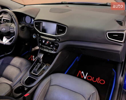 Синий Хендай Ioniq, объемом двигателя 1.58 л и пробегом 93 тыс. км за 11900 $, фото 42 на Automoto.ua