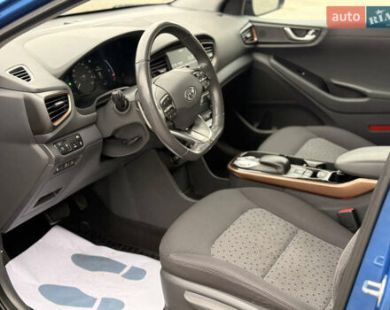 Синій Хендай Ioniq, об'ємом двигуна 0 л та пробігом 135 тис. км за 11500 $, фото 6 на Automoto.ua