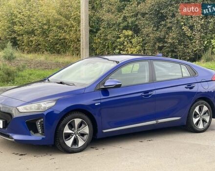 Синий Хендай Ioniq, объемом двигателя 0 л и пробегом 158 тыс. км за 12300 $, фото 2 на Automoto.ua