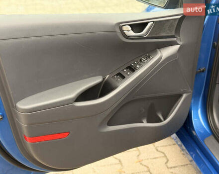 Синій Хендай Ioniq, об'ємом двигуна 0 л та пробігом 135 тис. км за 11500 $, фото 8 на Automoto.ua