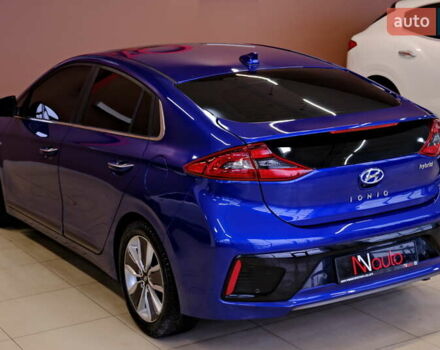 Синий Хендай Ioniq, объемом двигателя 1.58 л и пробегом 93 тыс. км за 11900 $, фото 14 на Automoto.ua