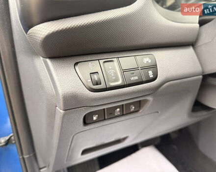 Синій Хендай Ioniq, об'ємом двигуна 0 л та пробігом 135 тис. км за 11500 $, фото 12 на Automoto.ua