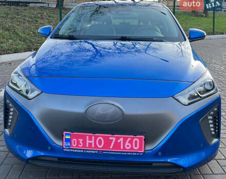 Синий Хендай Ioniq, объемом двигателя 0 л и пробегом 107 тыс. км за 12999 $, фото 2 на Automoto.ua