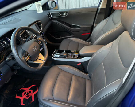 Синий Хендай Ioniq, объемом двигателя 0 л и пробегом 45 тыс. км за 13300 $, фото 18 на Automoto.ua