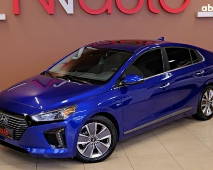 Синий Хендай Ioniq, объемом двигателя 1.6 л и пробегом 93 тыс. км за 11900 $, фото 1 на Automoto.ua