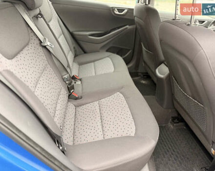 Синій Хендай Ioniq, об'ємом двигуна 0 л та пробігом 135 тис. км за 11500 $, фото 13 на Automoto.ua