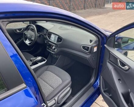 Синий Хендай Ioniq, объемом двигателя 0 л и пробегом 158 тыс. км за 12300 $, фото 23 на Automoto.ua