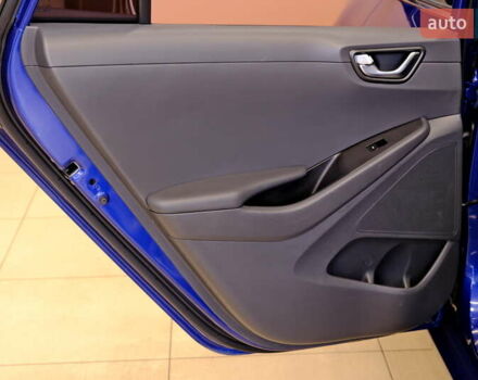 Синий Хендай Ioniq, объемом двигателя 1.58 л и пробегом 93 тыс. км за 11900 $, фото 32 на Automoto.ua