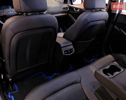 Синий Хендай Ioniq, объемом двигателя 1.58 л и пробегом 93 тыс. км за 11900 $, фото 34 на Automoto.ua