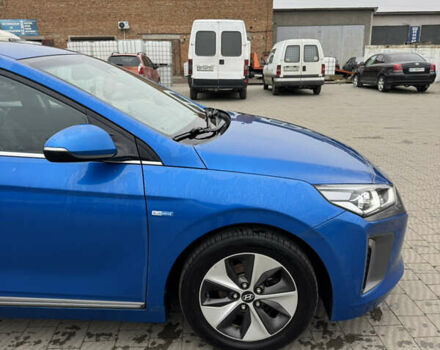 Синий Хендай Ioniq, объемом двигателя 0 л и пробегом 159 тыс. км за 10800 $, фото 2 на Automoto.ua
