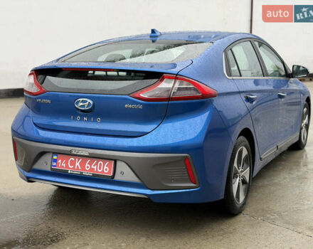 Синий Хендай Ioniq, объемом двигателя 0 л и пробегом 89 тыс. км за 12700 $, фото 4 на Automoto.ua