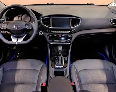 Синий Хендай Ioniq, объемом двигателя 1.6 л и пробегом 93 тыс. км за 11900 $, фото 6 на Automoto.ua
