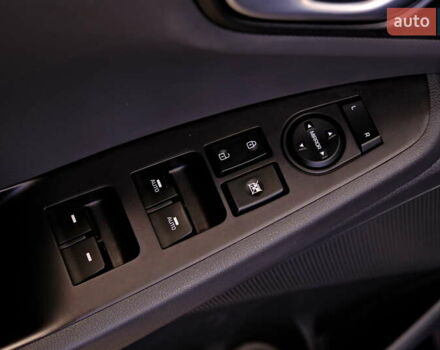 Синий Хендай Ioniq, объемом двигателя 1.58 л и пробегом 93 тыс. км за 11900 $, фото 17 на Automoto.ua