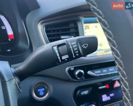 Синій Хендай Ioniq, об'ємом двигуна 0 л та пробігом 151 тис. км за 11490 $, фото 22 на Automoto.ua
