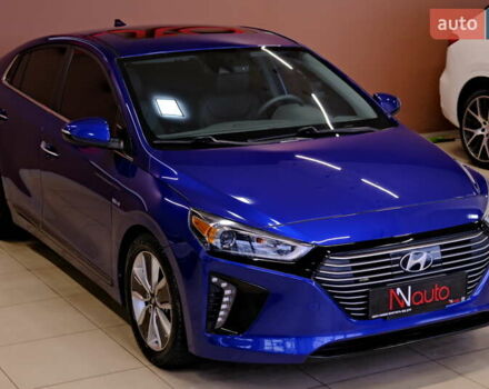Синий Хендай Ioniq, объемом двигателя 1.58 л и пробегом 93 тыс. км за 11900 $, фото 3 на Automoto.ua