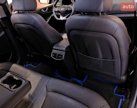 Синий Хендай Ioniq, объемом двигателя 1.58 л и пробегом 93 тыс. км за 11900 $, фото 38 на Automoto.ua