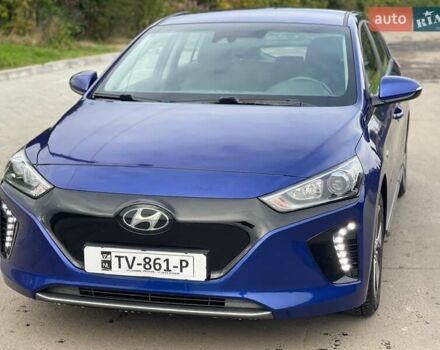 Синий Хендай Ioniq, объемом двигателя 0 л и пробегом 158 тыс. км за 12300 $, фото 1 на Automoto.ua