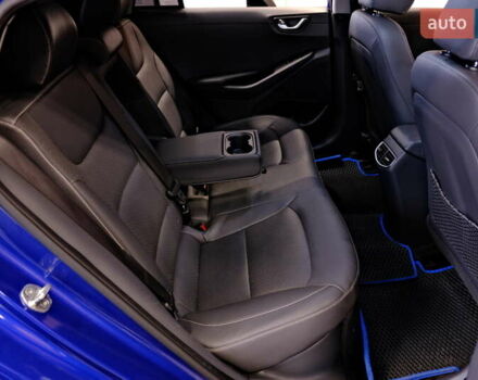 Синий Хендай Ioniq, объемом двигателя 1.58 л и пробегом 93 тыс. км за 11900 $, фото 37 на Automoto.ua