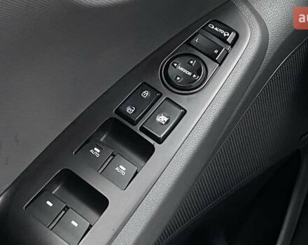 Синій Хендай Ioniq, об'ємом двигуна 0 л та пробігом 159 тис. км за 12800 $, фото 41 на Automoto.ua