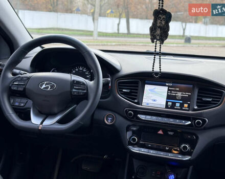 Синій Хендай Ioniq, об'ємом двигуна 0 л та пробігом 96 тис. км за 11000 $, фото 35 на Automoto.ua