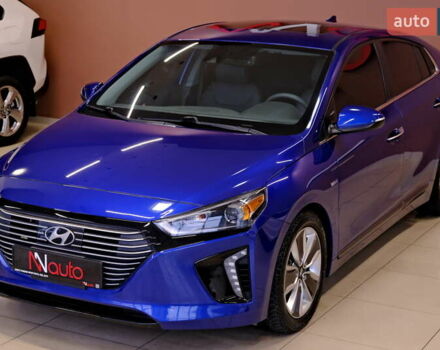 Синий Хендай Ioniq, объемом двигателя 1.58 л и пробегом 93 тыс. км за 11900 $, фото 2 на Automoto.ua