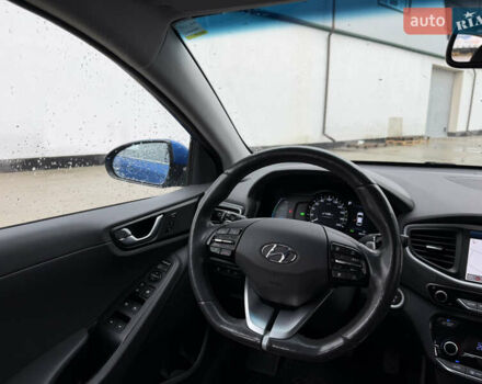 Синий Хендай Ioniq, объемом двигателя 0 л и пробегом 89 тыс. км за 12700 $, фото 13 на Automoto.ua