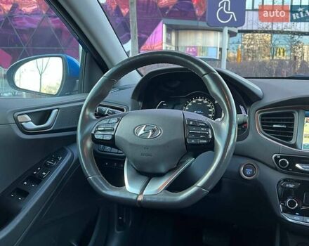 Синій Хендай Ioniq, об'ємом двигуна 0 л та пробігом 151 тис. км за 11490 $, фото 25 на Automoto.ua
