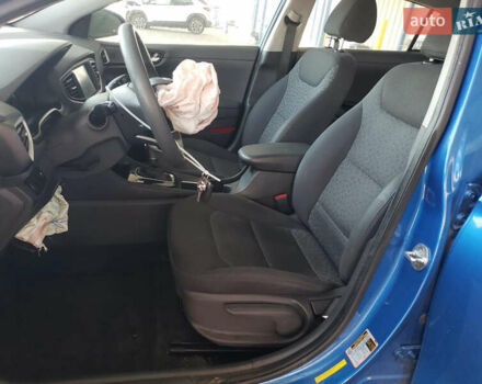 Синий Хендай Ioniq, объемом двигателя 1.58 л и пробегом 164 тыс. км за 8300 $, фото 4 на Automoto.ua