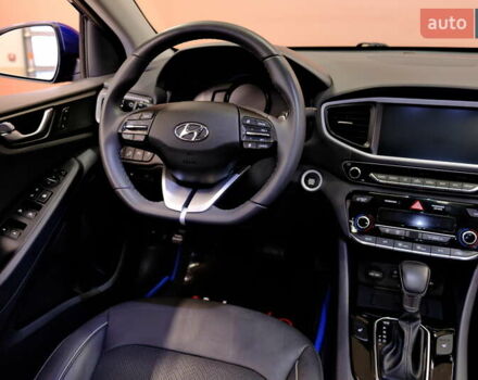 Синий Хендай Ioniq, объемом двигателя 1.58 л и пробегом 93 тыс. км за 11900 $, фото 46 на Automoto.ua