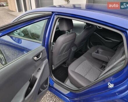 Синий Хендай Ioniq, объемом двигателя 0 л и пробегом 138 тыс. км за 12600 $, фото 18 на Automoto.ua