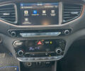 Синий Хендай Ioniq, объемом двигателя 0 л и пробегом 102 тыс. км за 14700 $, фото 12 на Automoto.ua