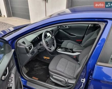 Синий Хендай Ioniq, объемом двигателя 0 л и пробегом 138 тыс. км за 12600 $, фото 19 на Automoto.ua